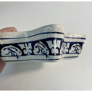 Dedham Pottery Star Dish Blue White Crackle Glaze Rabbit Border USA